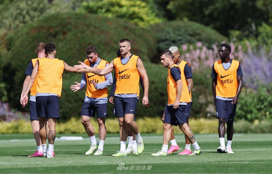 的整体防守 的整体防守