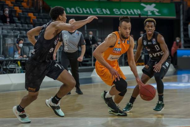 成为沙特联 成为沙特联